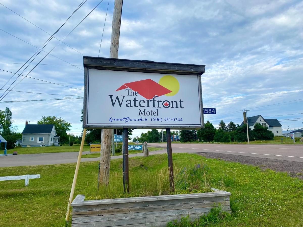 The Waterfront Motel Grand Barachois Eksteriør bilde
